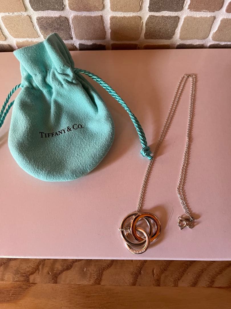 ティファニー　インターロッキングネックレス