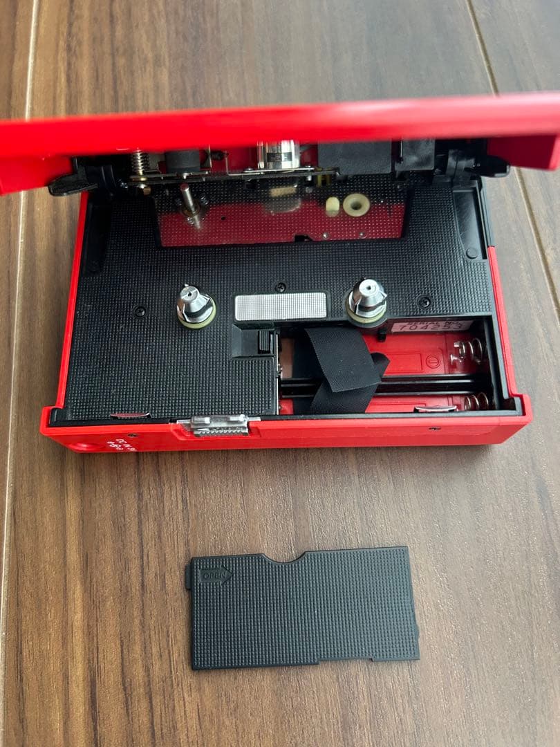 SONY WALKMAN II カセットウォークマン 赤