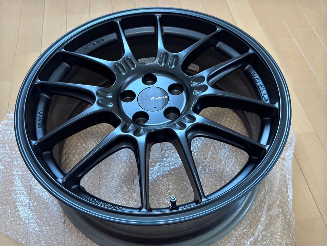 未使用品 ENKEI エンケイ GTC02 18インチ 4本セット