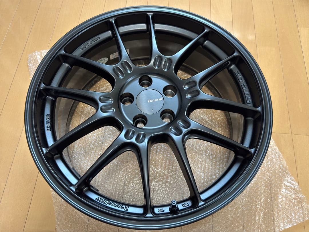 未使用品 ENKEI エンケイ GTC02 18インチ 4本セット