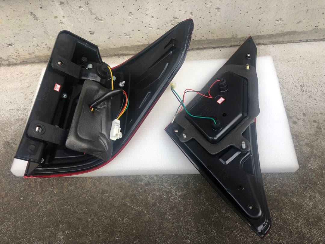 トヨタ．アルファード．ヴェルファイア20後期,ファイバーLEDテールランプ