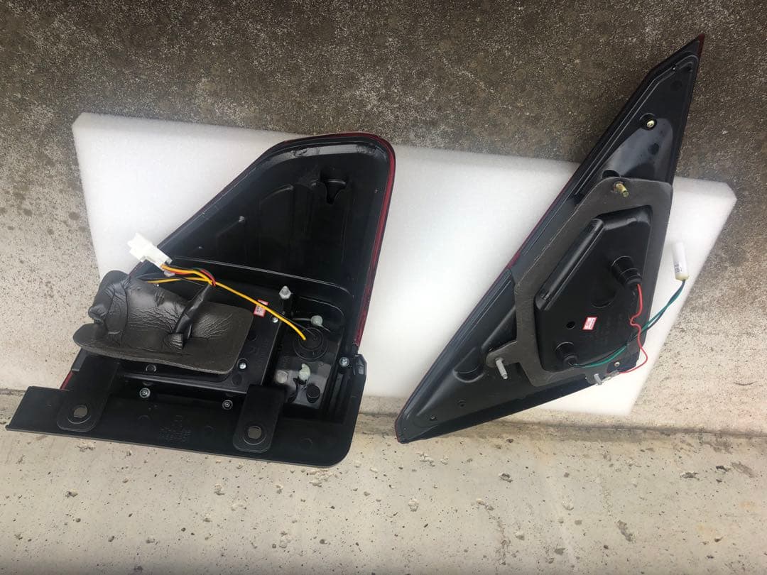 トヨタ．アルファード．ヴェルファイア20後期,ファイバーLEDテールランプ