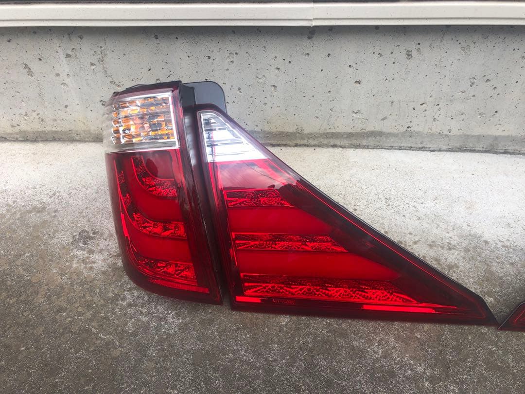 トヨタ．アルファード．ヴェルファイア20後期,ファイバーLEDテールランプ