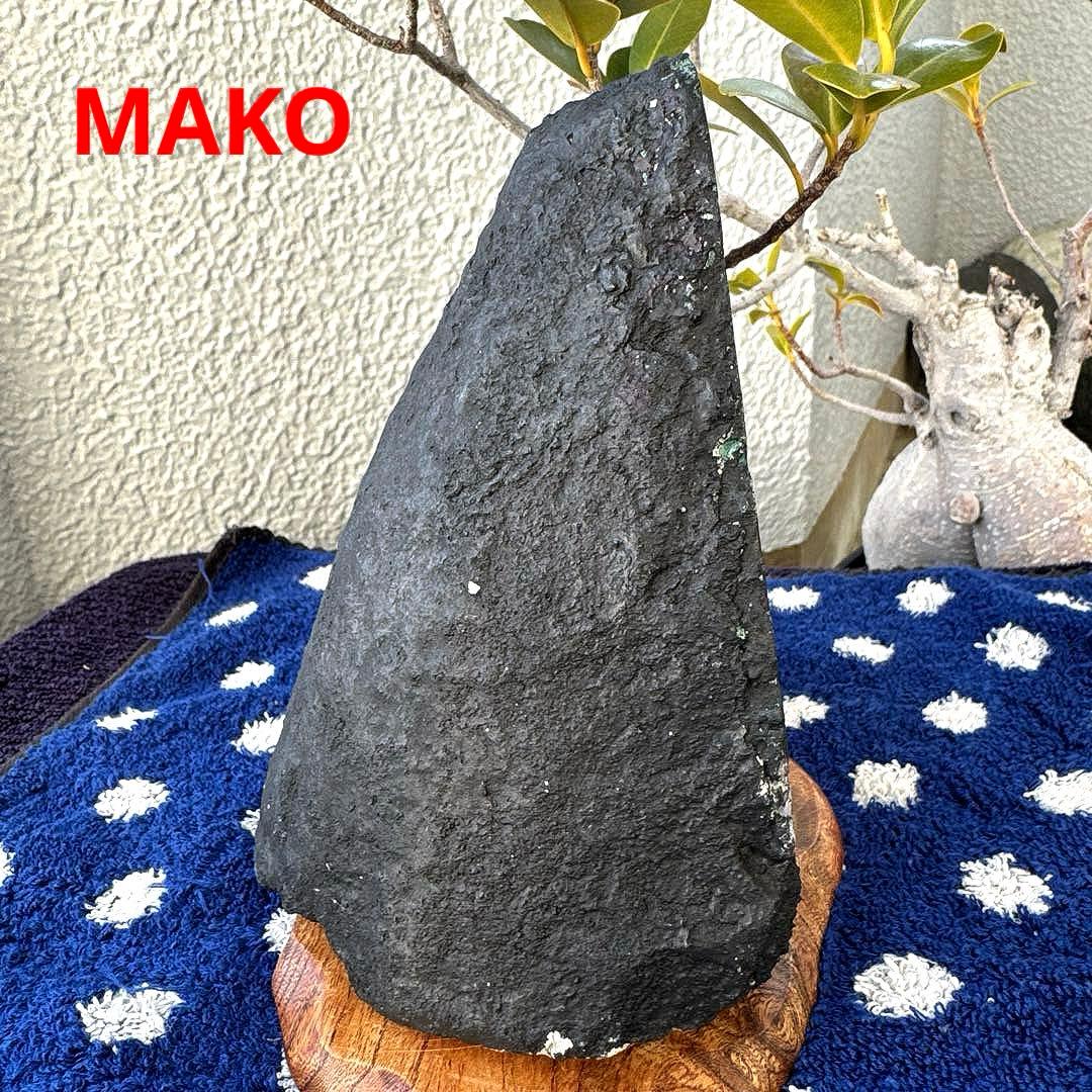 M1886☆アメジストドーム1.9Kg☆ウルグアイ産☆天然石☆N60104-A