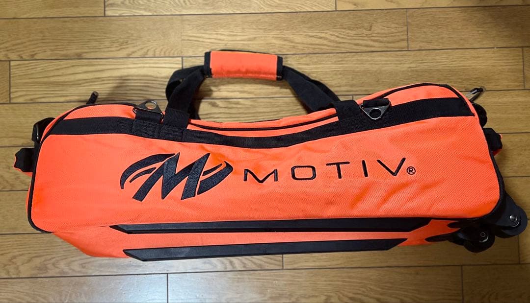 ★ほぼ新品★MOTIV★3ボールキャリー★バッグ★モーティブ★ABS★