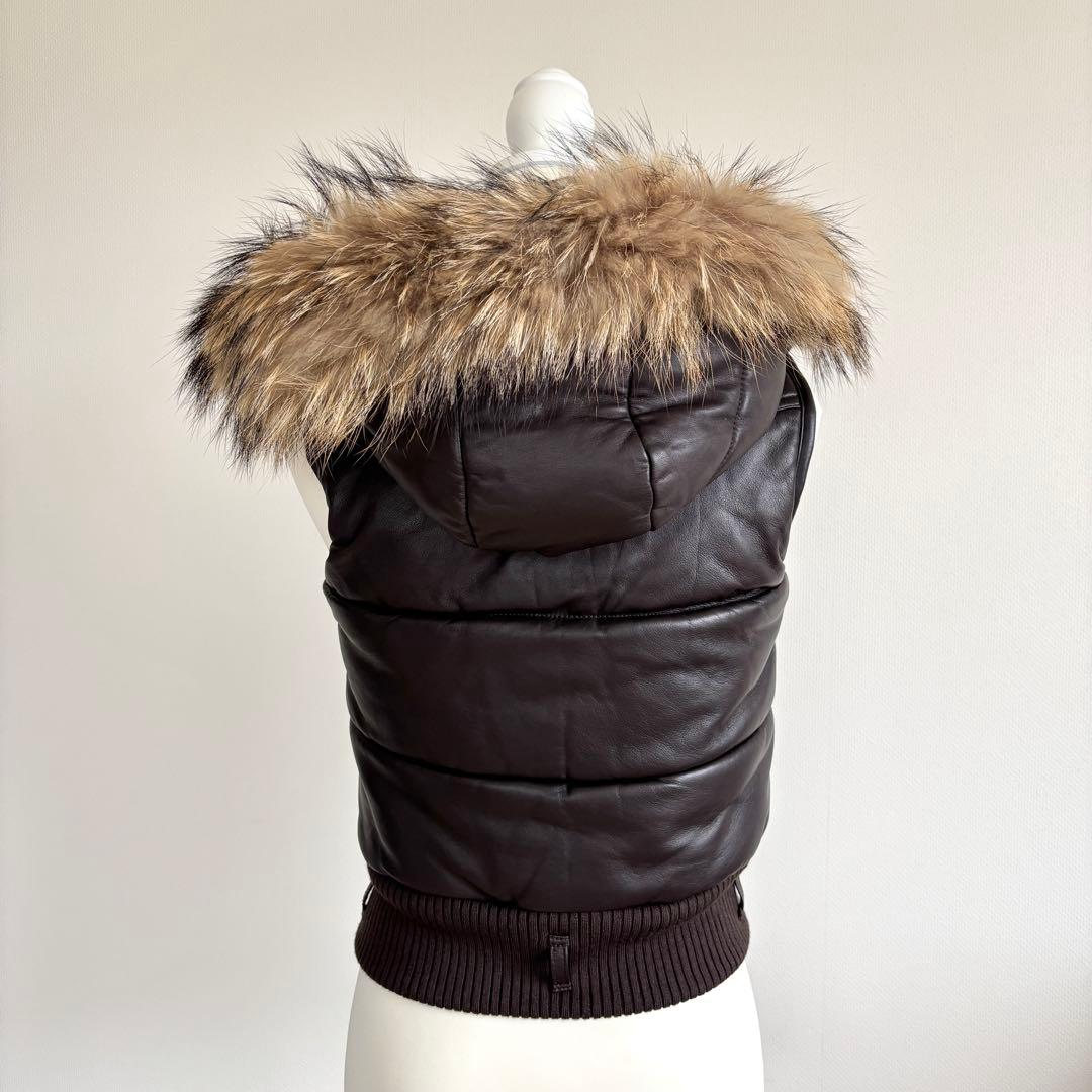 バーバリーブルーレーベル 羊革 ラムレザー ダウンベスト 38 ノバチェック