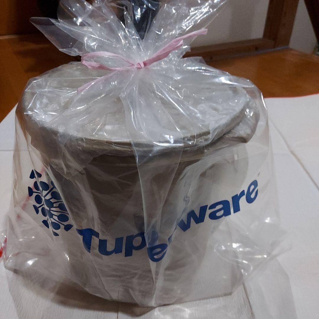 タッパーウェアフタ付きプラスチック保存容器 直径28cm