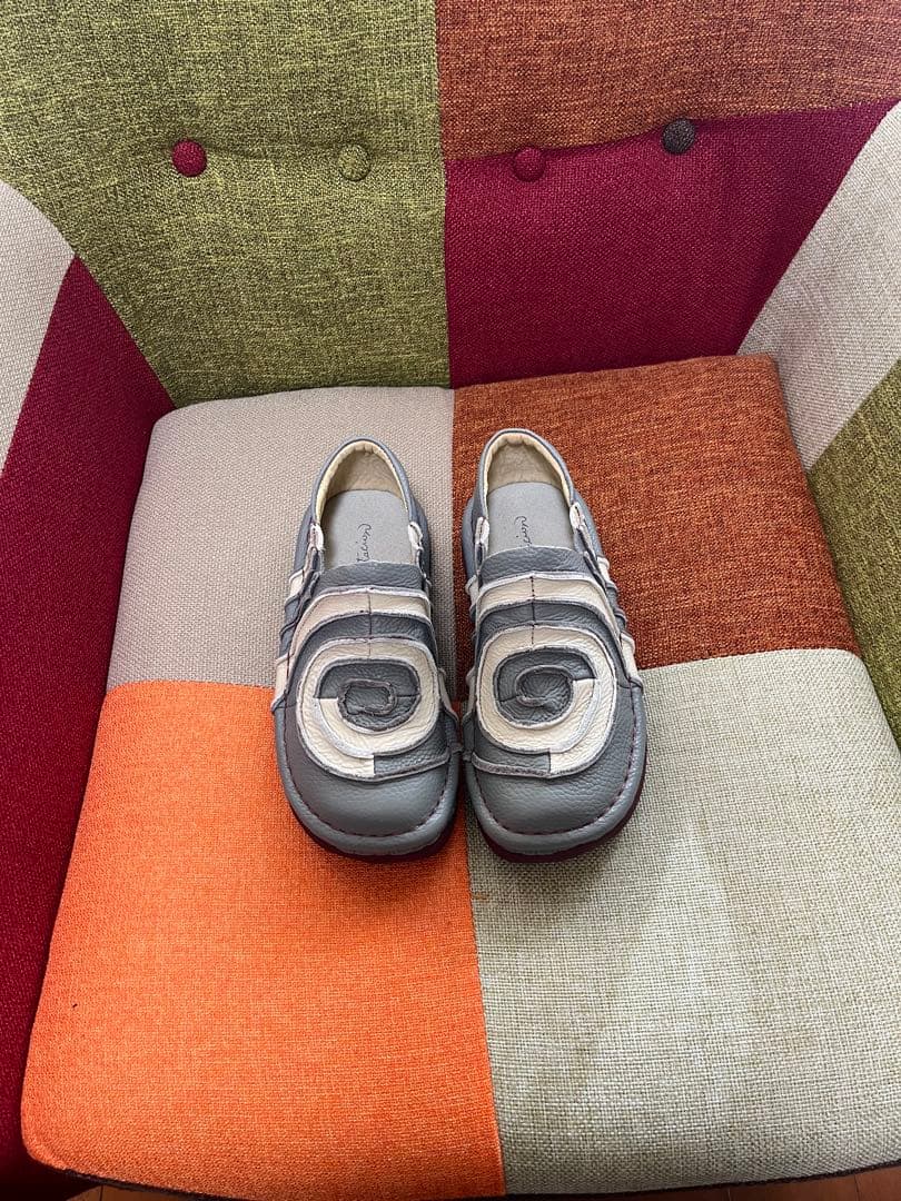 【新品未使用品】エスタシオン　Sサイズ（22.5cm）