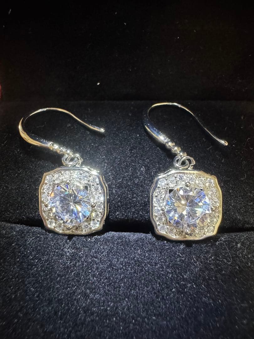 Kyhm　新品未使用　ピアス　プラチナ刻印　合計約2ct