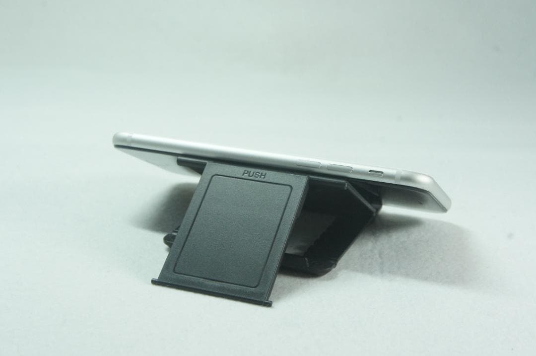 ☆☆美品　iPhone SE2 ホワイト 128GB SIMフリー☆☆