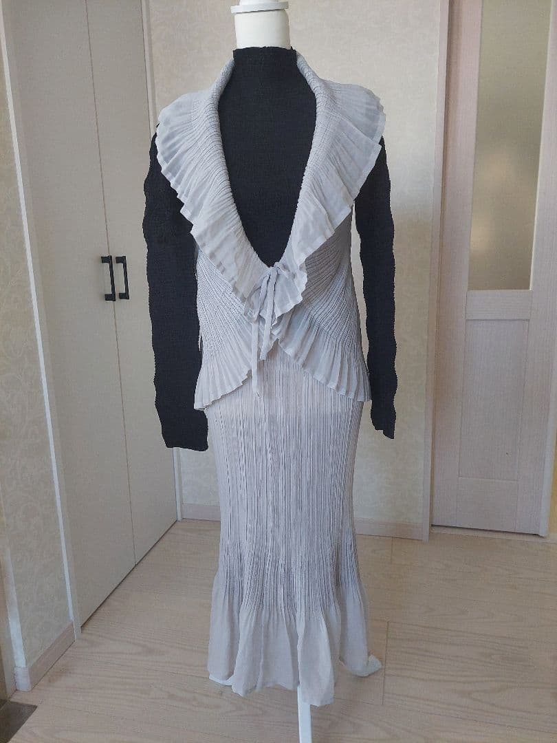 難アリ▪︎ISSEY MIYAKE FETE▪︎ベスト▪︎ストール可能