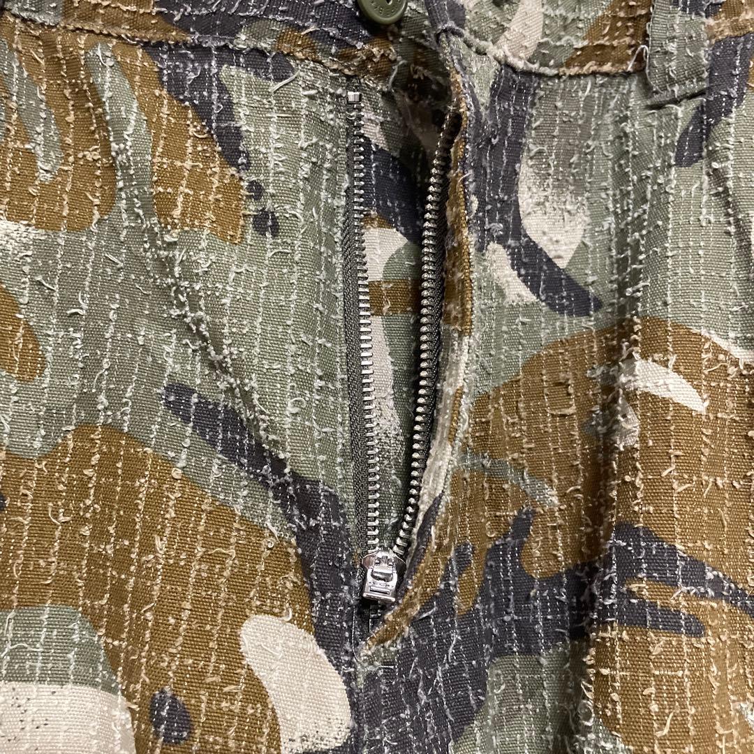 A BATHING APE カモ柄カーゴパンツ