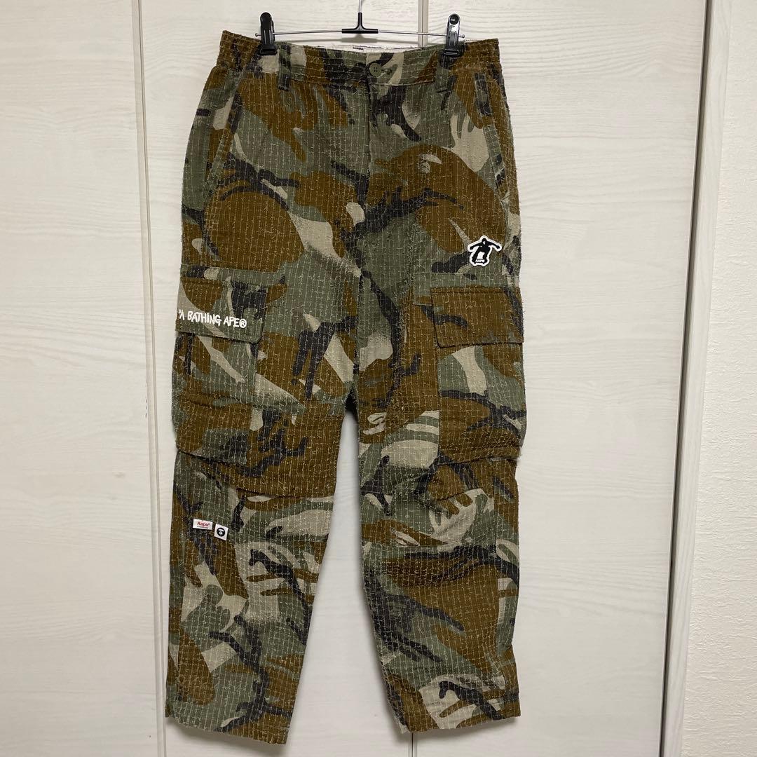 A BATHING APE カモ柄カーゴパンツ