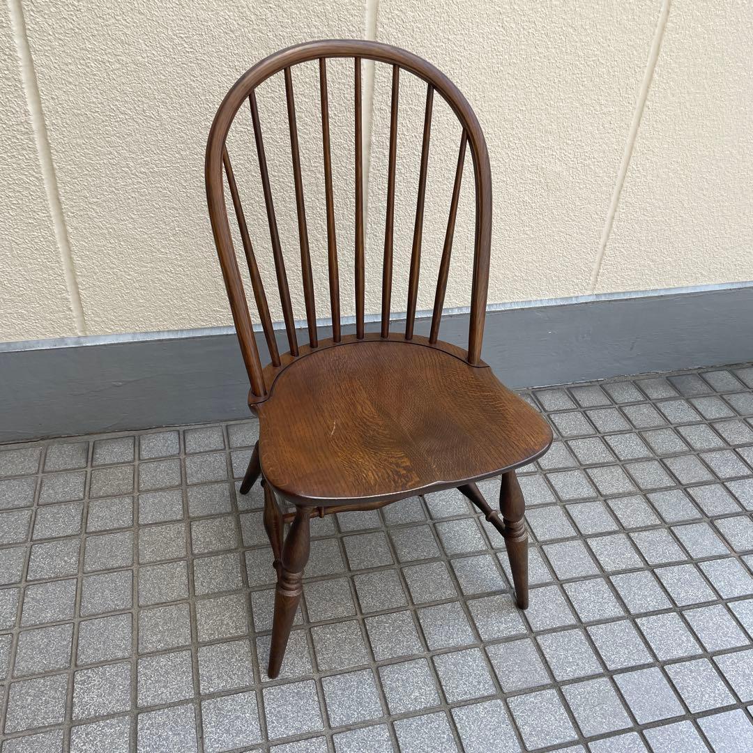 木製スピンドルバックダイニングチェア