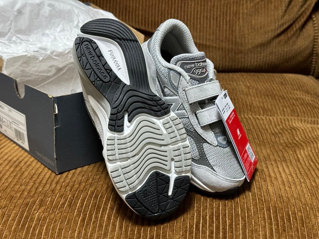 【本日セール】New Balance PV990GL6 20.5cm