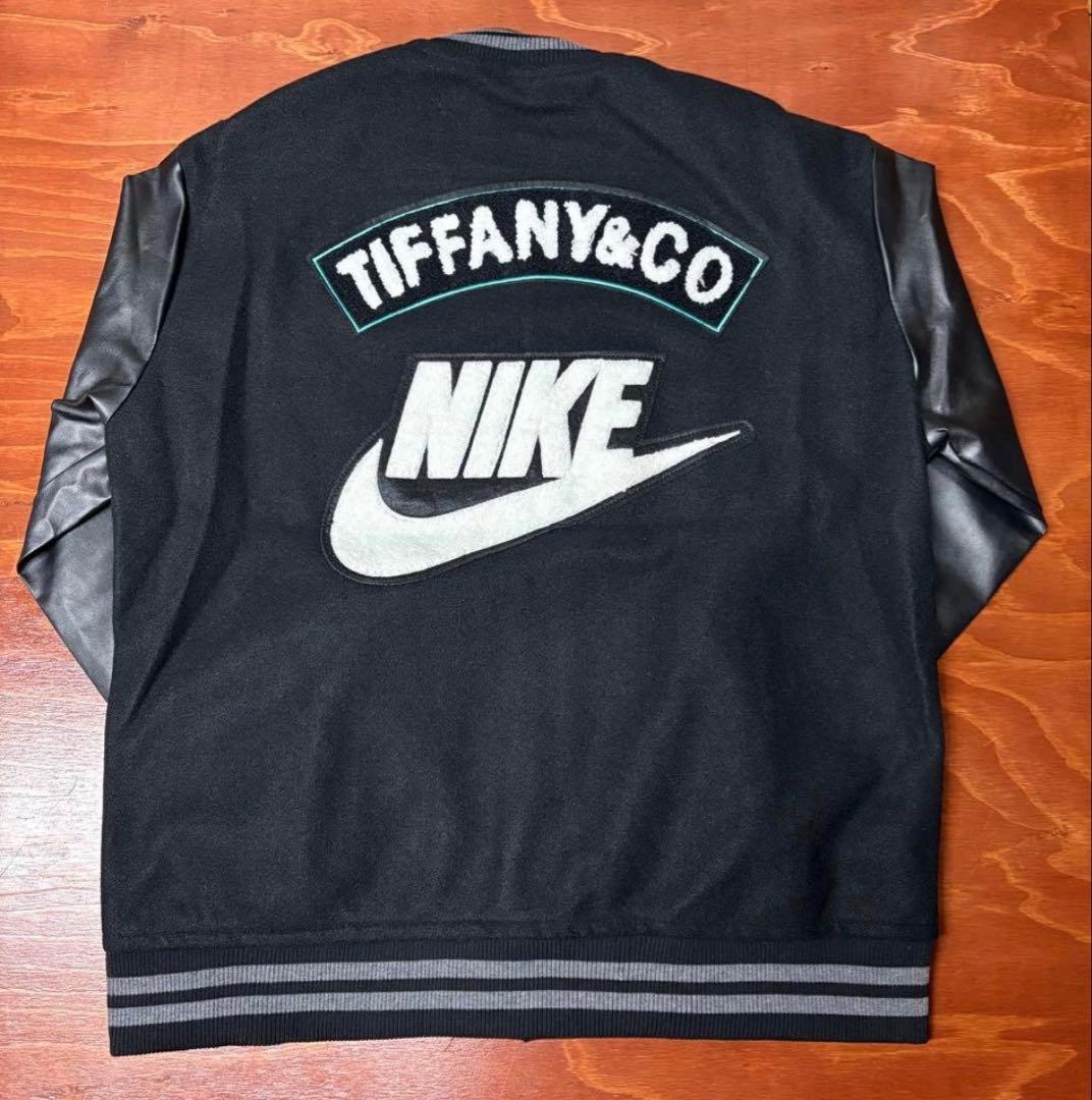 ダイスケ　Tiffany & Co. Nike スタジャン ブラック