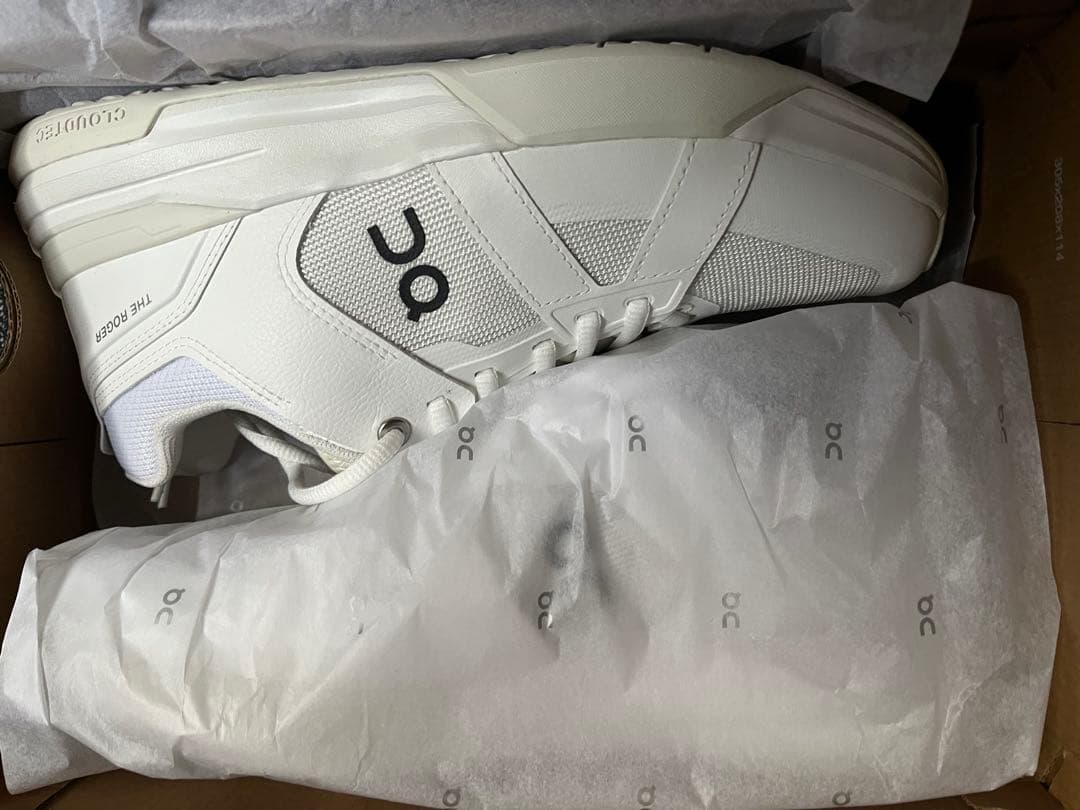 On The Roger テニスシューズ ホワイト