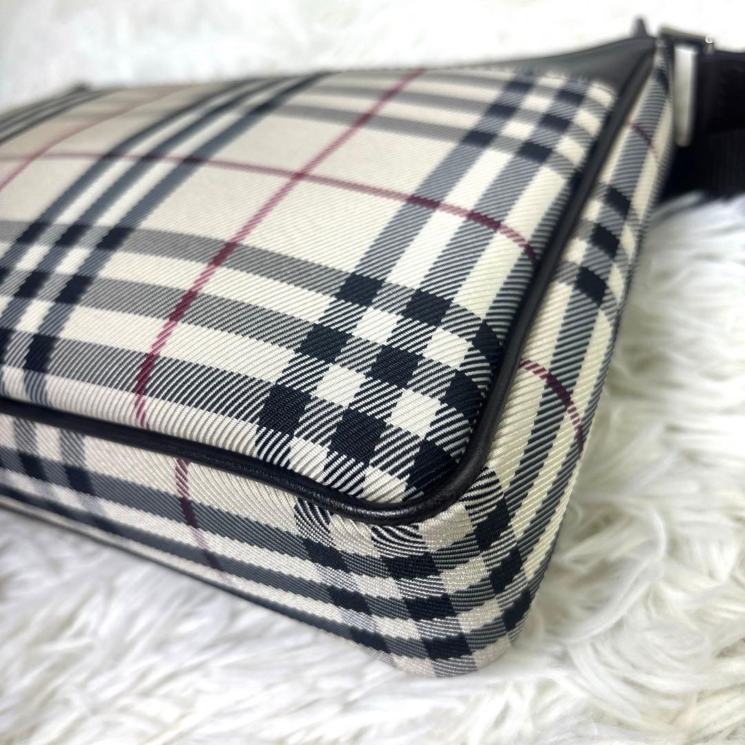 [美品] BURBERRY バーバリー　ショルダーバッグ　ノバチェック