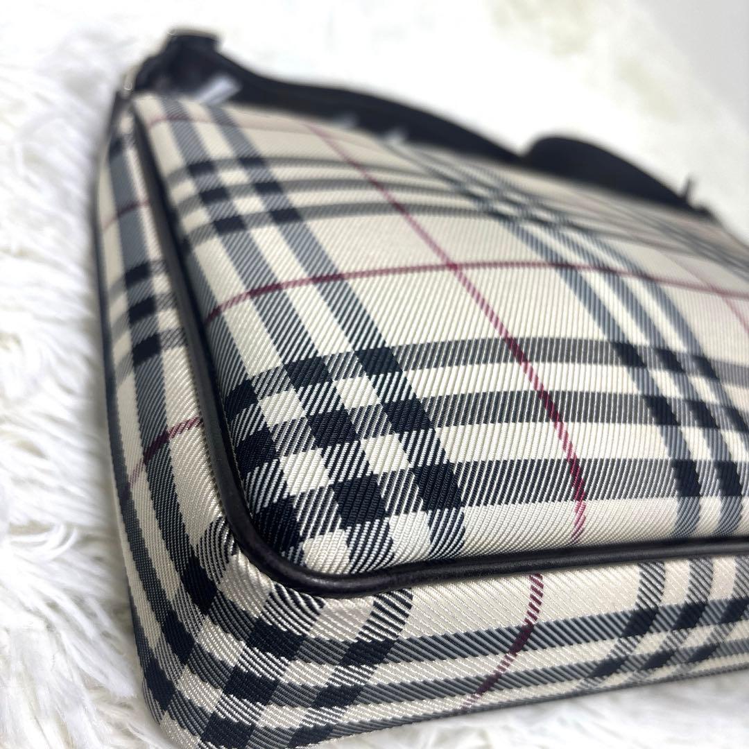 [美品] BURBERRY バーバリー　ショルダーバッグ　ノバチェック