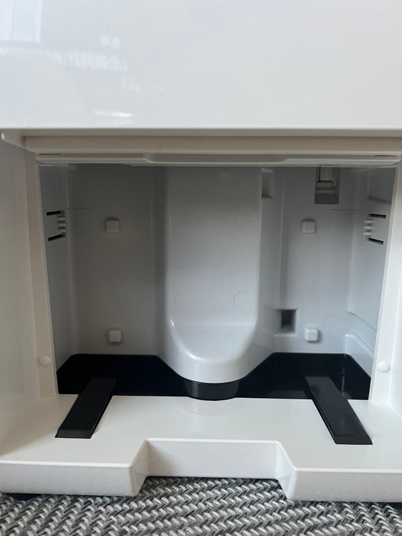 アイリスオーヤマ 除湿機 IJC-J56 ホワイト【説明書付き】