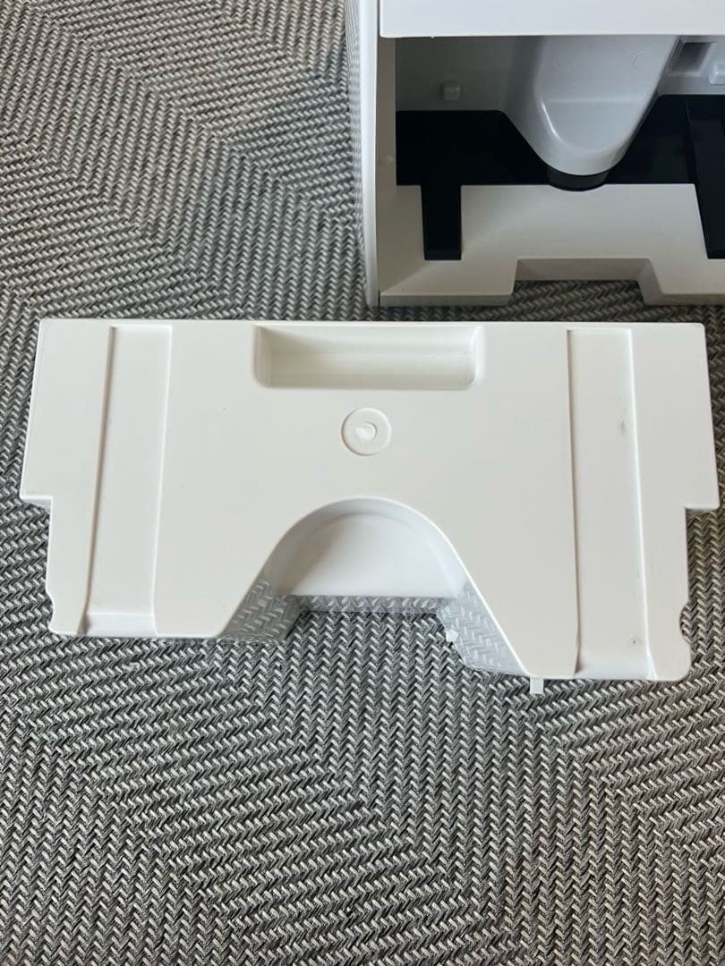 アイリスオーヤマ 除湿機 IJC-J56 ホワイト【説明書付き】