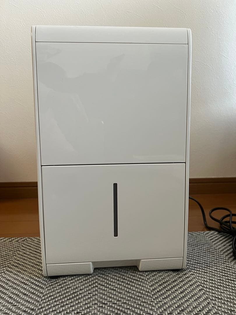 アイリスオーヤマ 除湿機 IJC-J56 ホワイト【説明書付き】