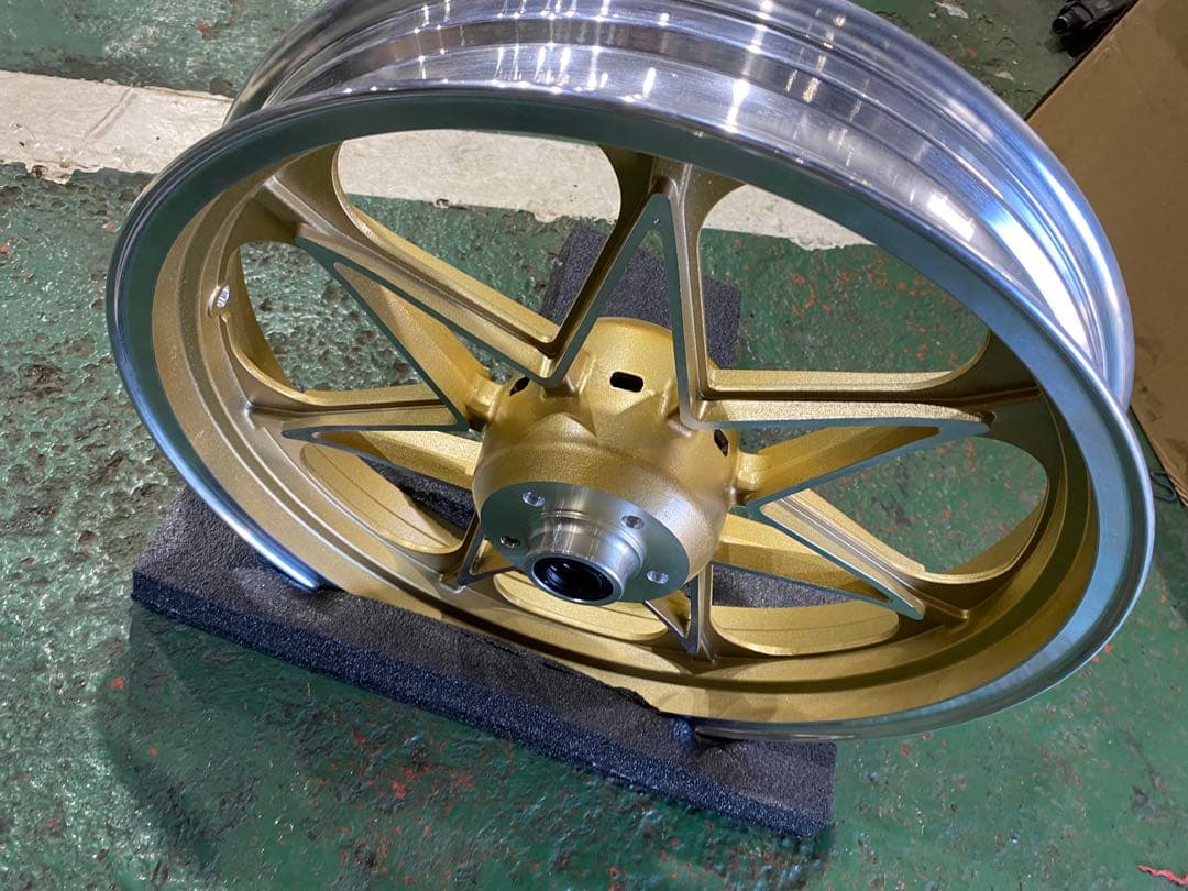 ゼファーx キャストホイール