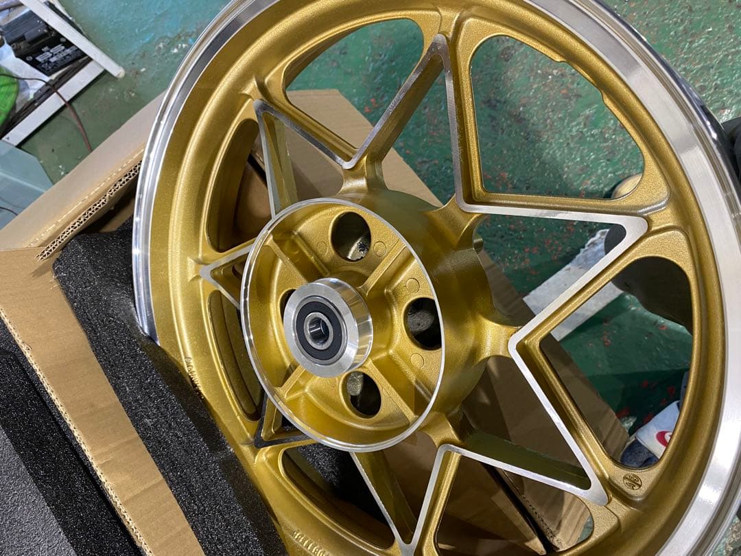 ゼファーx キャストホイール