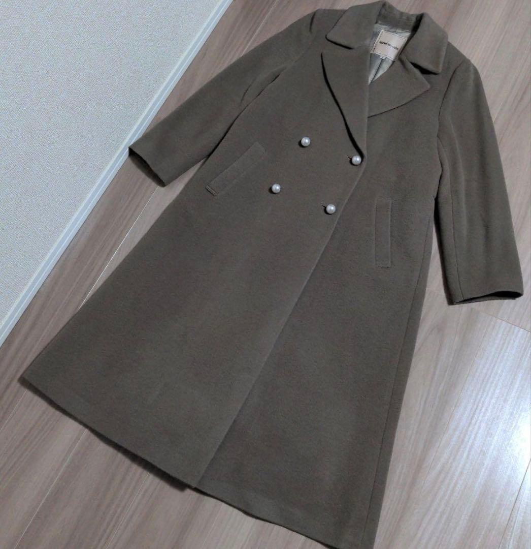 Apuweiser-riche アプワイザーリッシェパール釦バックフレアコート