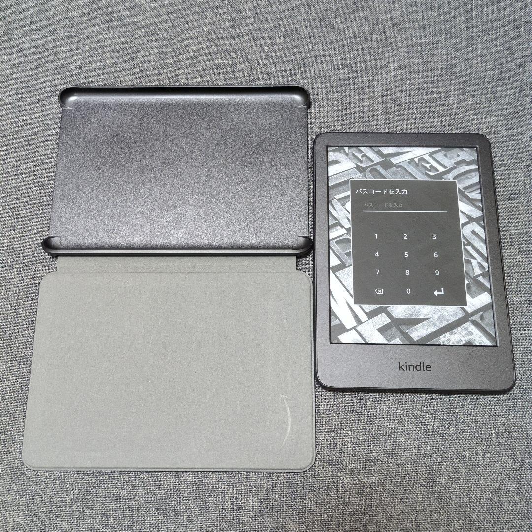 Kindle 11世代 本体と純正カバー