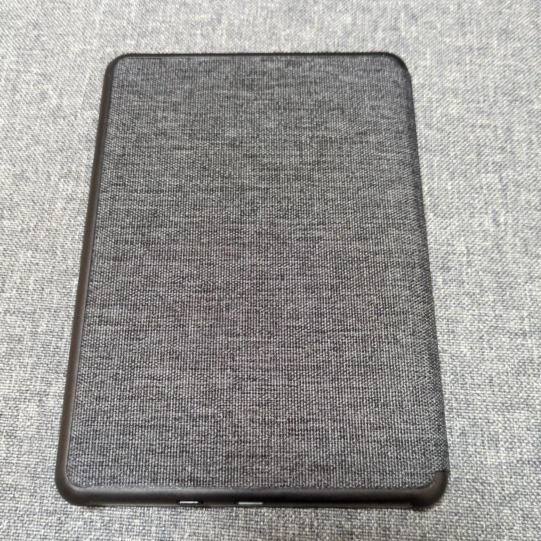 Kindle 11世代 本体と純正カバー