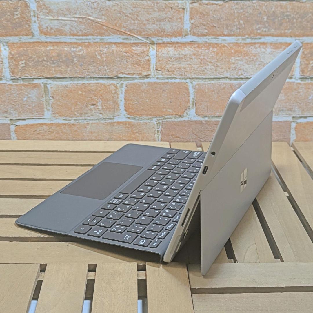 (2615)Surface Go 充電回数88回 良好