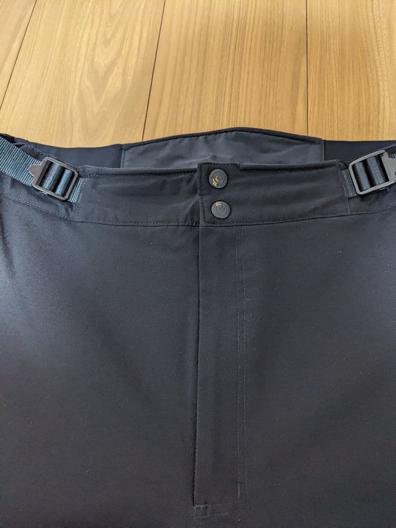 美品　モンベル　スノーウェア　パンツ　パウダーステップパンツ