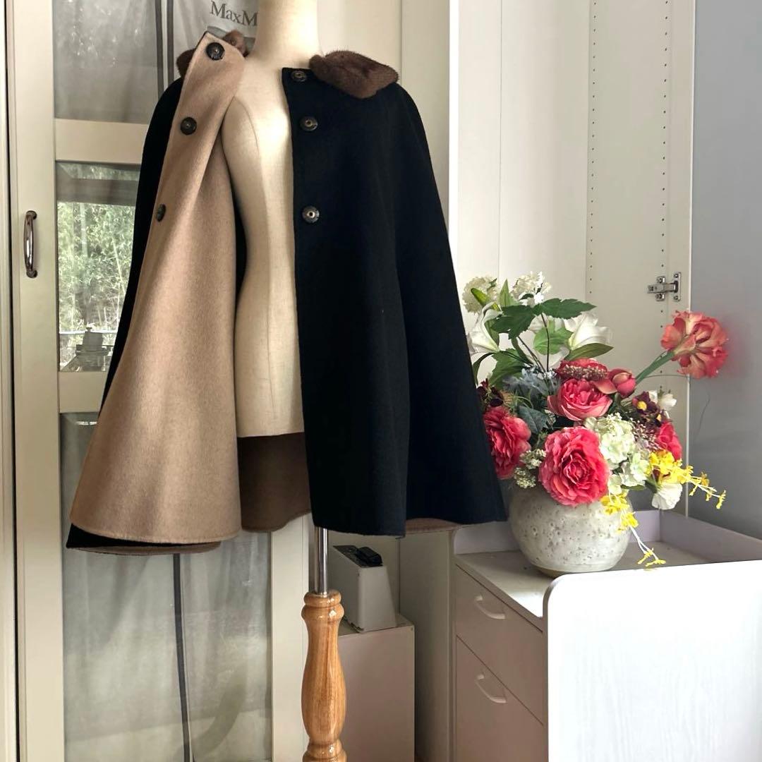 ほぼ未使用　2023〜2024年　フォクシーカシミヤ100%ミンクファーポンチョ