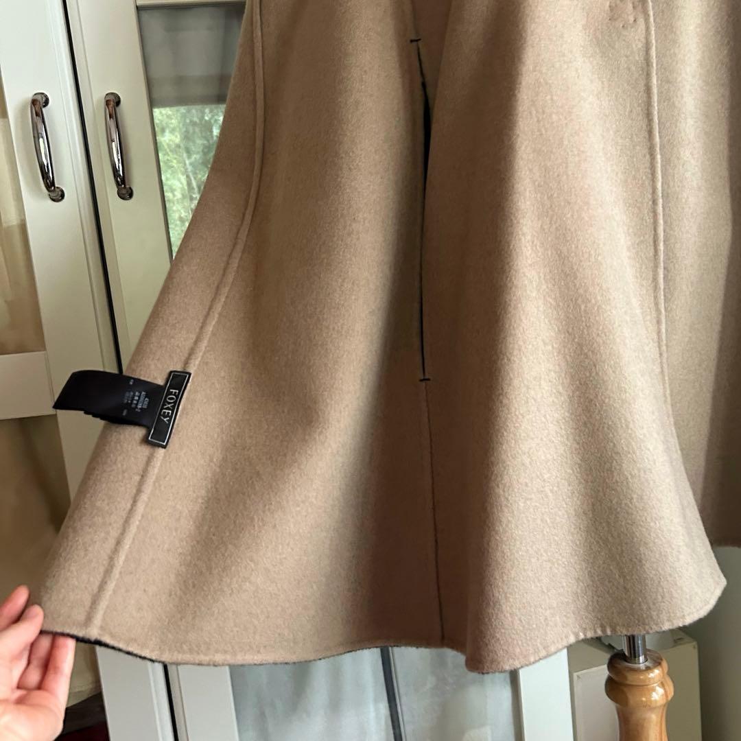 ほぼ未使用　2023〜2024年　フォクシーカシミヤ100%ミンクファーポンチョ