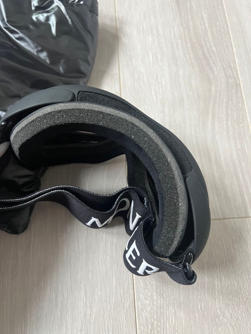 モンクレール　スノーゴーグル