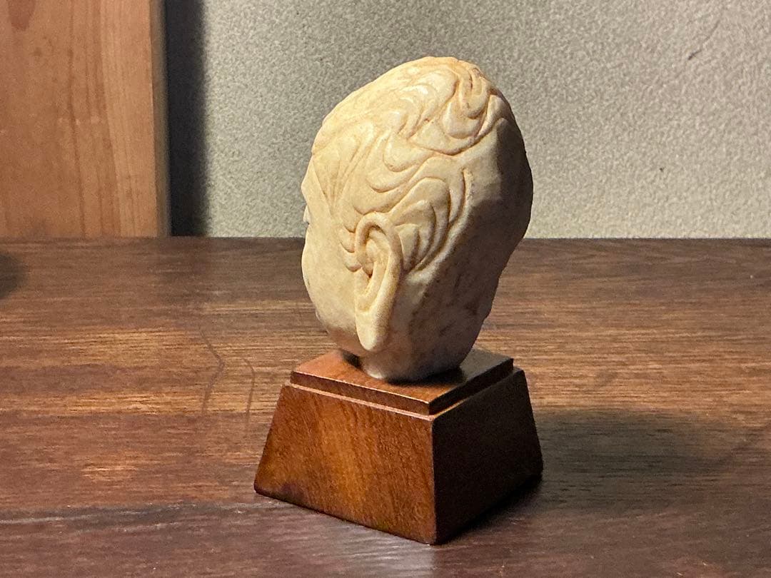 o*0様 仏頭　台付き　高さ約11.6cm　中国石仏