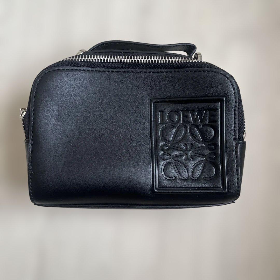 LOEWE ブラックレザー バッグ