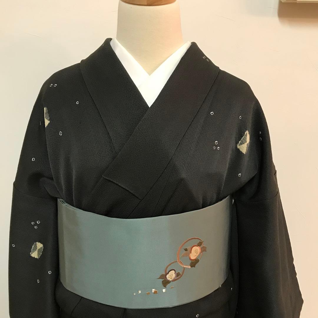 オシャレな縞の地紋　縫絞り織　つまみ絞り　シックな色合いをキュートに⭐️ 松拍落款