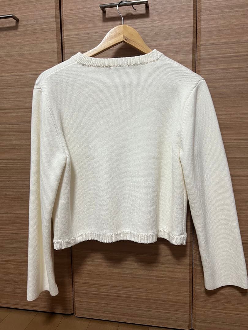 アニュアンス　オリジナルボタン　ノーカラーニットジャケット