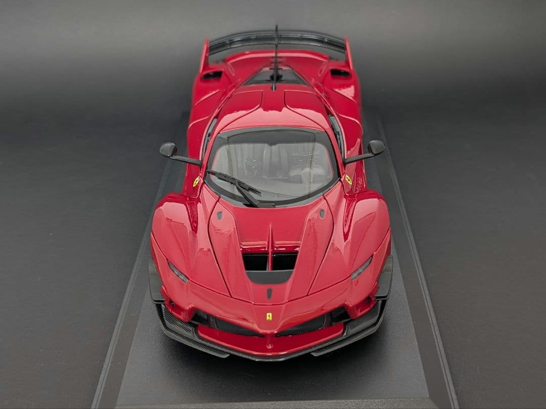 ブラーゴ 1/18 フェラーリ FXX K EVO メタリックレッド