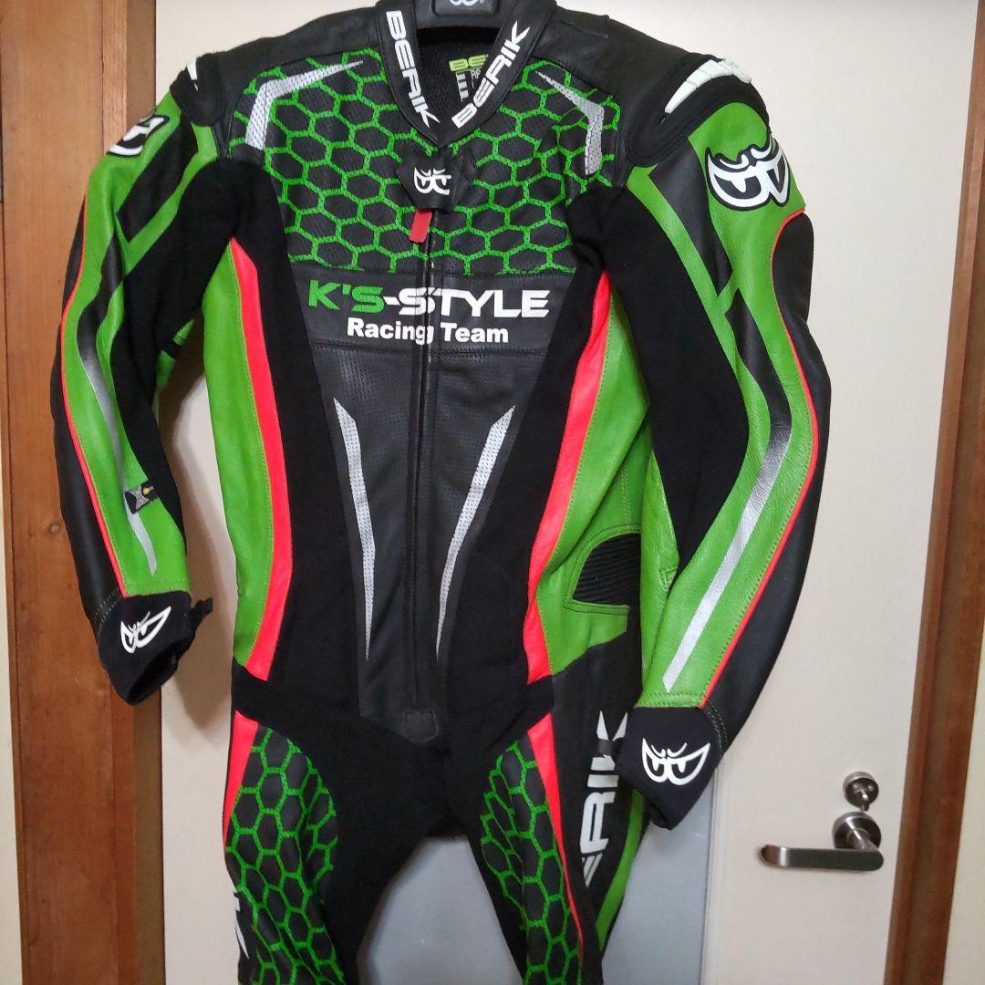 リン☆ベリック(52・XL)最高位レーシングスーツ川崎カワサキ☆新品タグ付