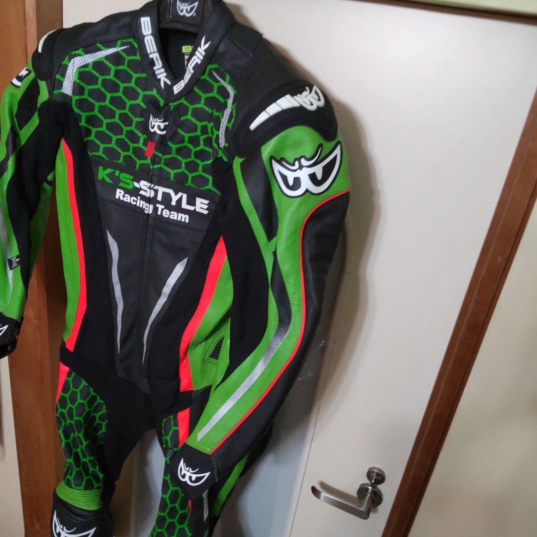 リン☆ベリック(52・XL)最高位レーシングスーツ川崎カワサキ☆新品タグ付