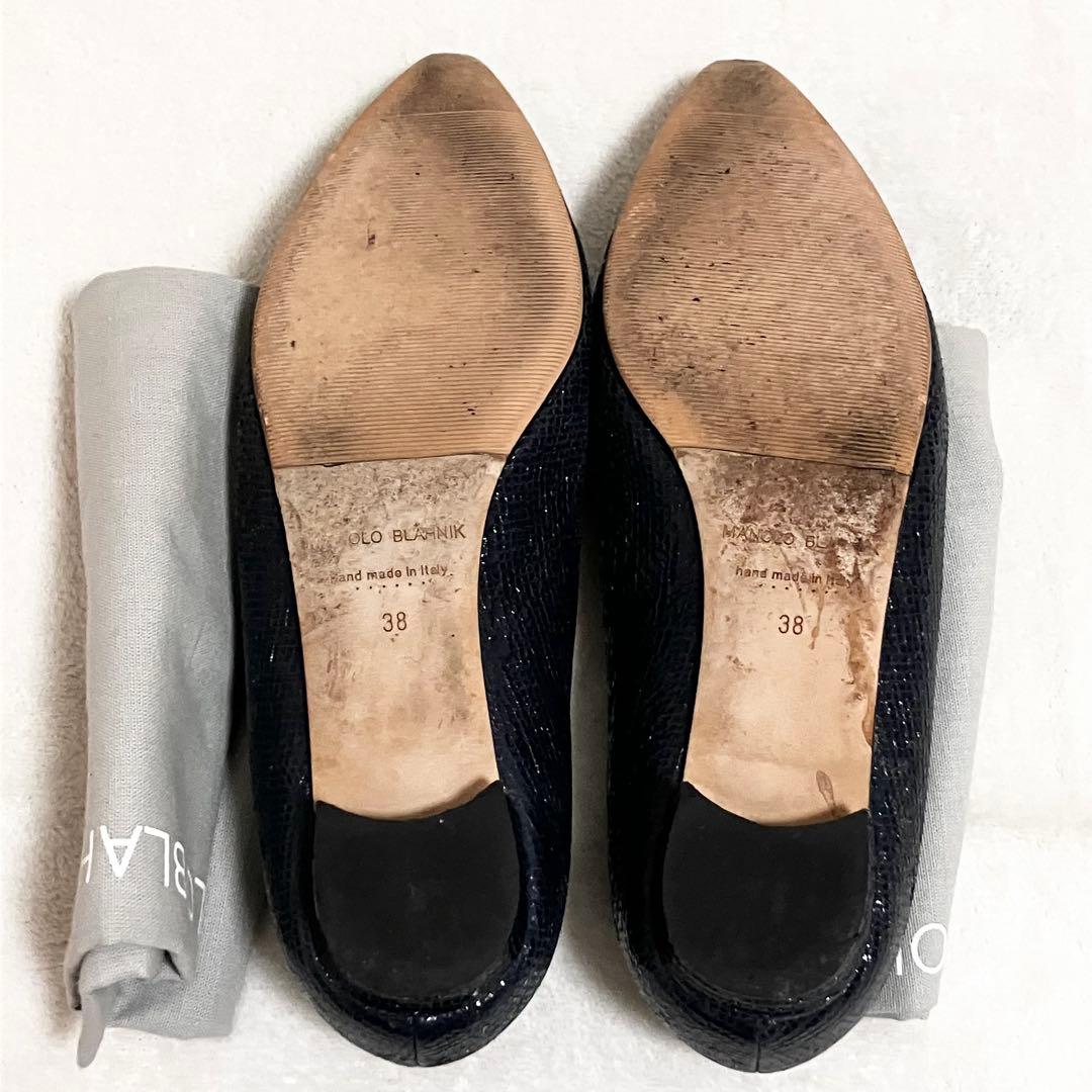 ★美品★マノロブラニク　パンプス　ハンギシ　ビジュー　ネイビー　38 フラット