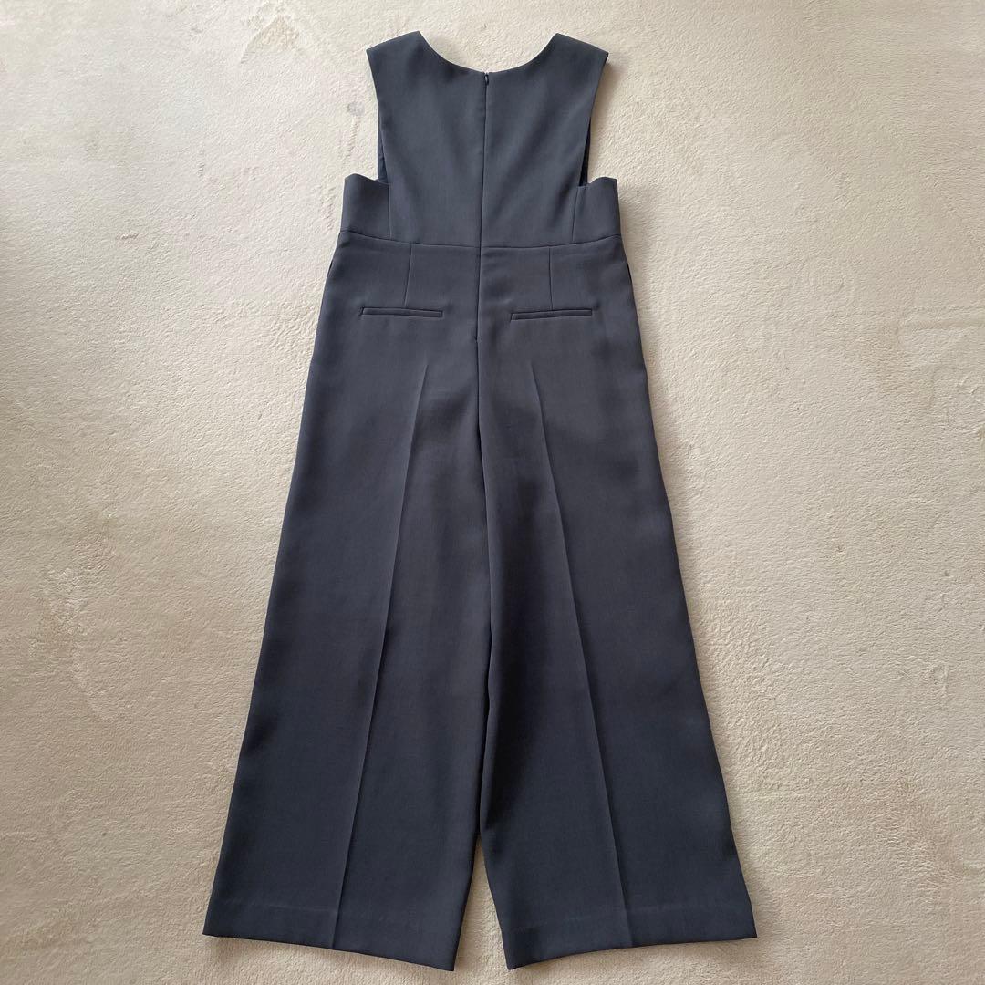 アルアバイル　Ｖネック　オールインワン