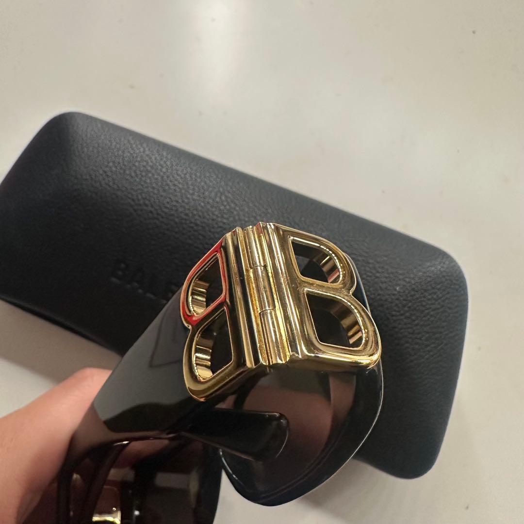 (明日発送可能✨)バレンシアガ サングラス