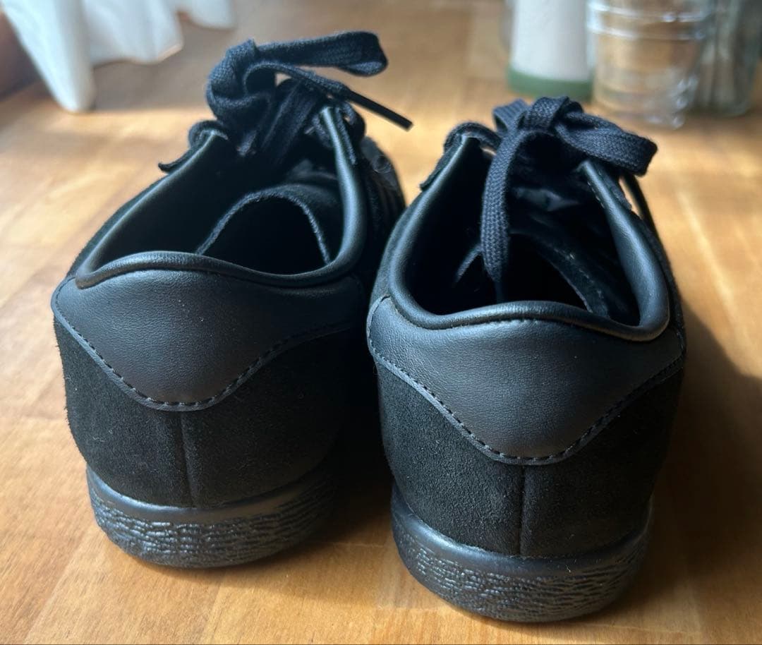 adidas STADT アディダス　シュタット　スニーカー