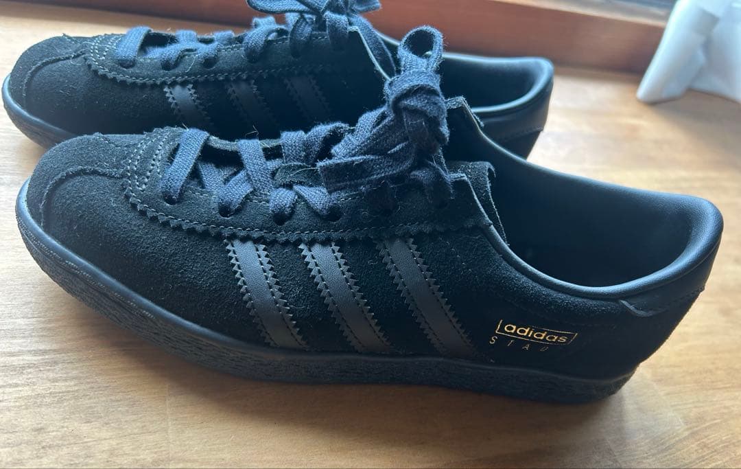 adidas STADT アディダス　シュタット　スニーカー