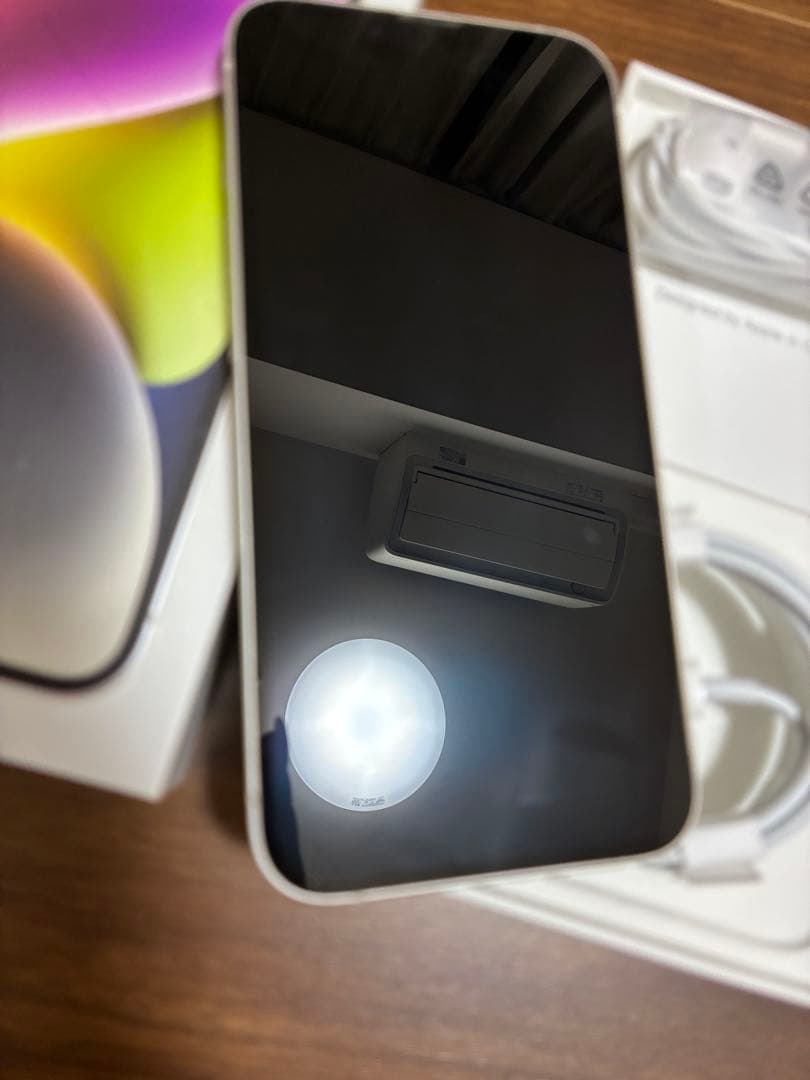 iPhone 14 スターライト128GB、バッテリー最大容量100% 箱付き