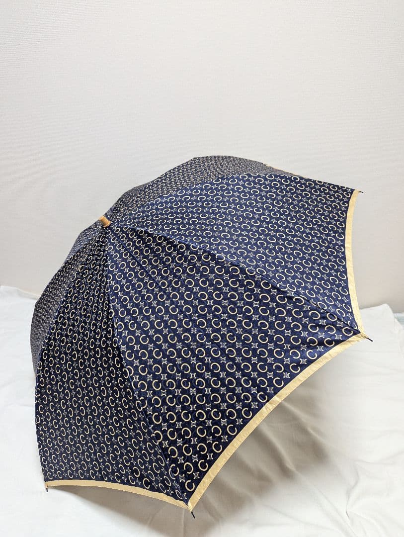 未使用保管品/廃盤品セリーヌ 折り畳み傘 Cマカダム トリオンフ ゴールド金具